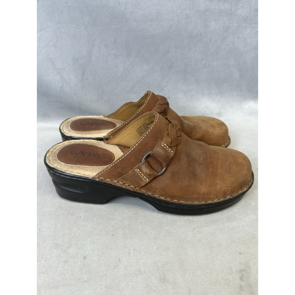 GNW Clogs Sandals Slide On Size 8 Medium Spruce Brown Tan Leather Buckle Cute - Picture 2 of 10